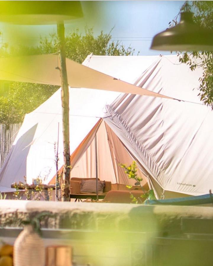 Glamping Nad Jeziorem Hotel Nowe Guty Ngoại thất bức ảnh
